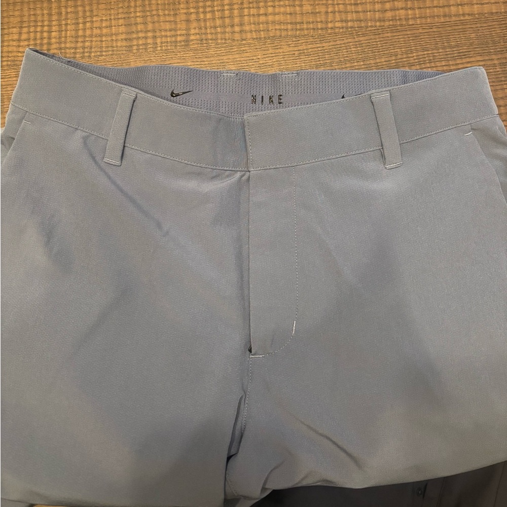 NIKE TOUR Blue Golf Pants Size 32x32 gently used
